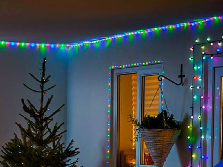 Quirky Home Decoration Ideas With Mini LED Christmas Lights